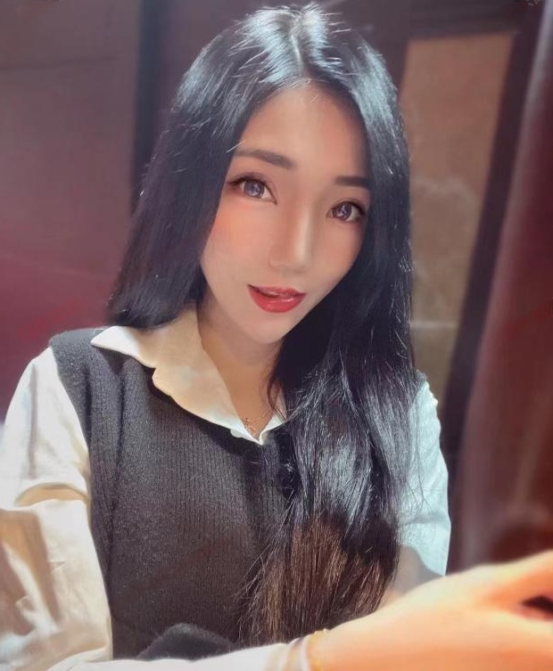 体验娃娃脸妹子