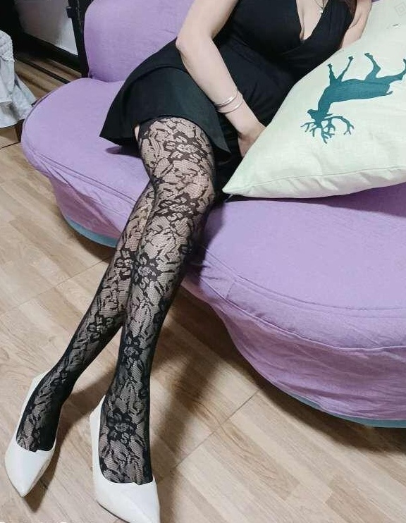 大屁股喷水熟女