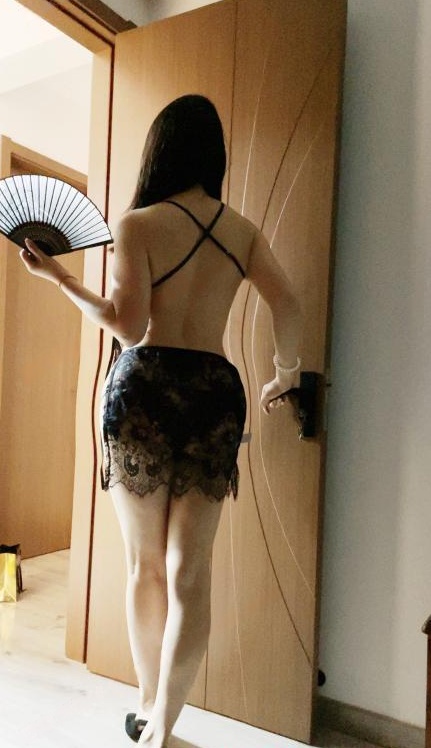 大胸骚妹梓萱