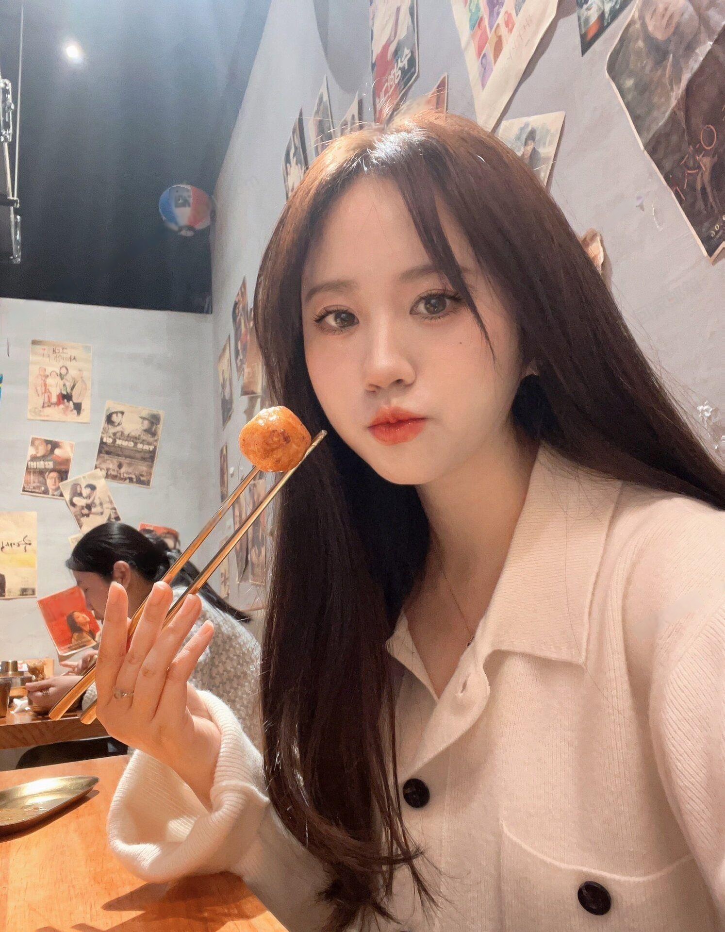 中山女友感十足的妹子