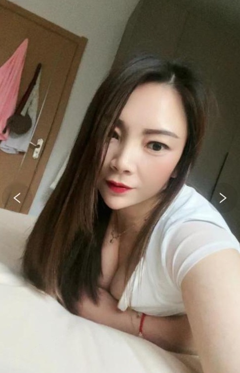 少妇168皮肤白大腿