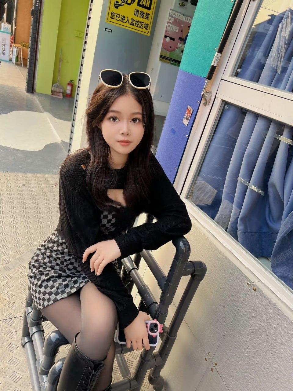 前凸后翘重庆妹