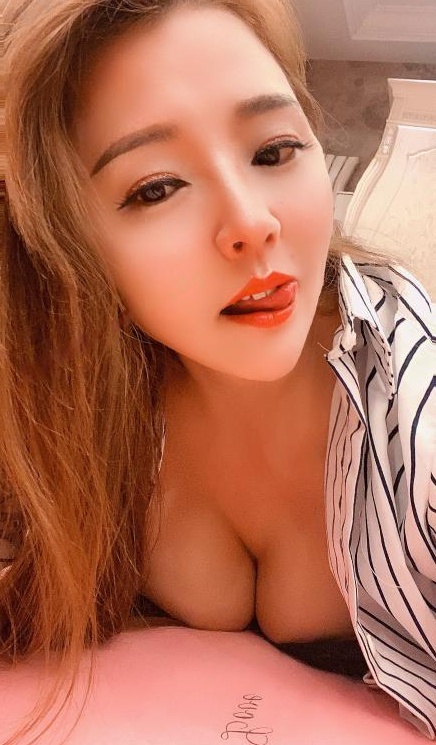 大胸骚少妇
