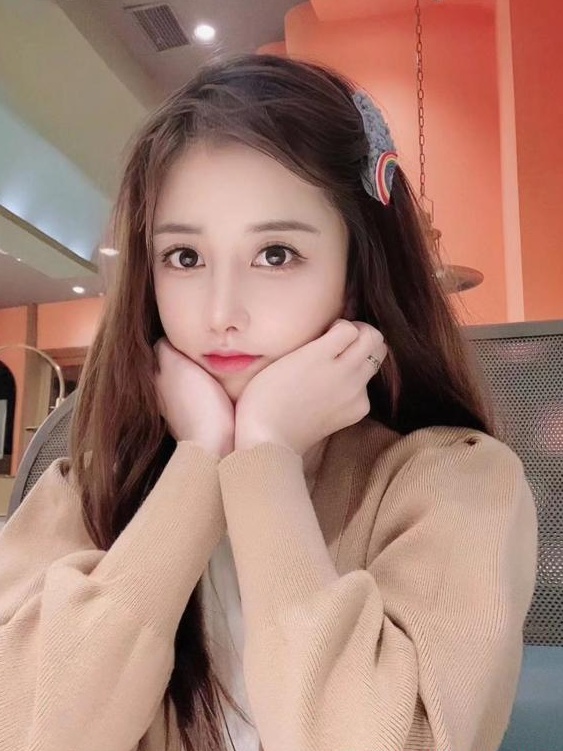 南山小兰花奶茶妹