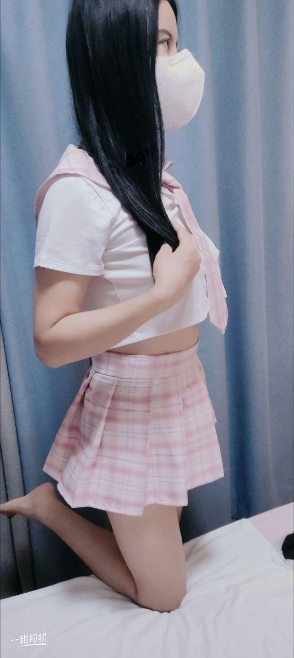 中项薇薇安，偶尔开大