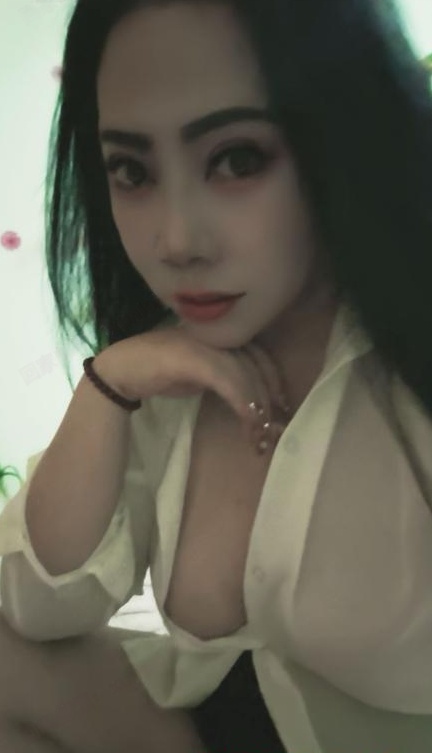 大咪咪姐姐