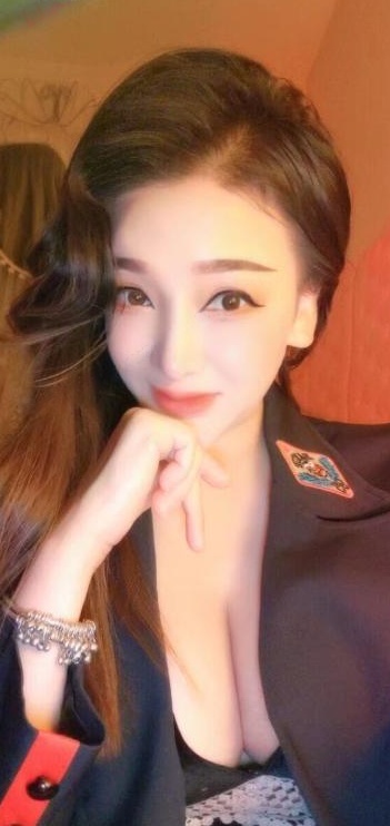 钟楼美少妇