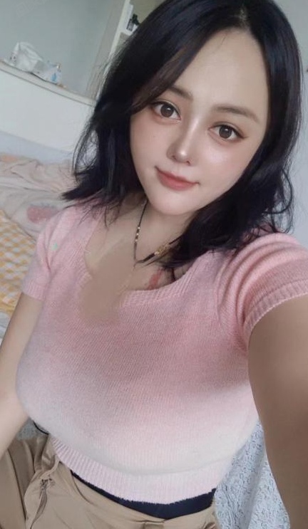巨乳骚妹妹