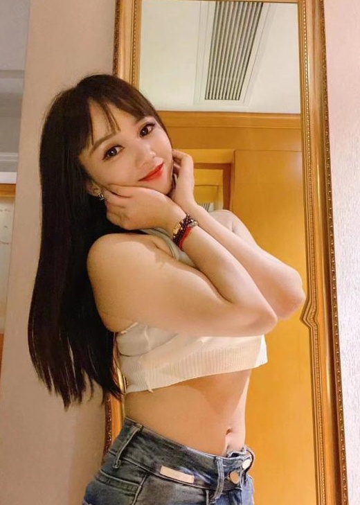 多情风骚的迷人老师