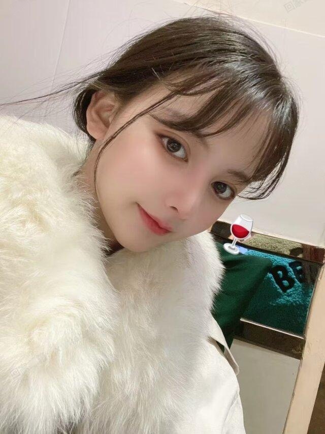年轻新疆妹子