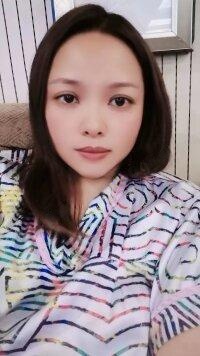 双龙大道地铁口可乐