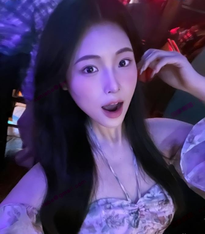 和平瘦瘦的老师