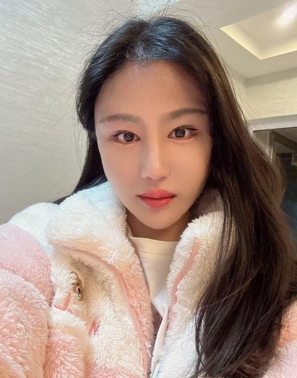 天河气质大胸妹静楠