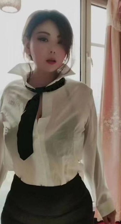 风骚大胸骚姐姐