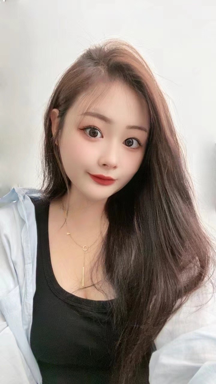 长腿妹子兼职清纯
