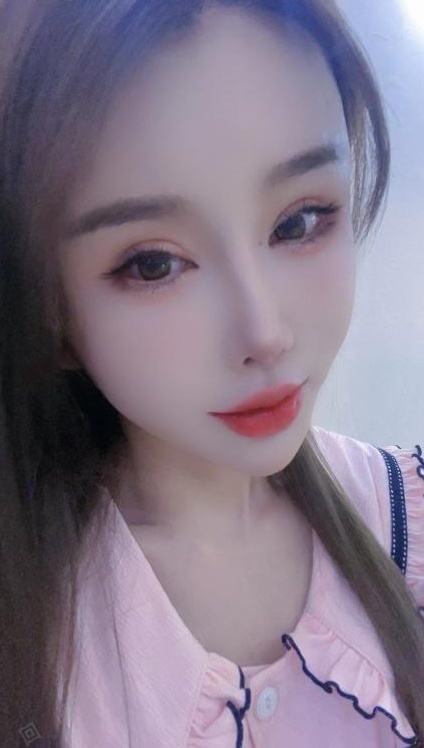 成华苗条风骚妹子