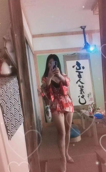 大胸大臀少妇