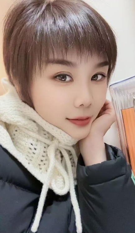 彤彤小姐姐