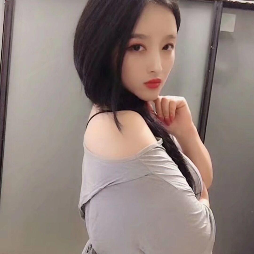 很漂亮的小美女一枚