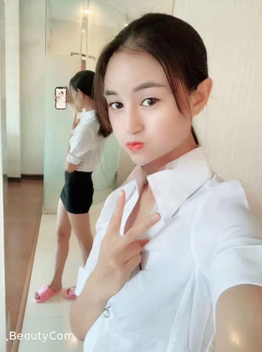 杨浦小姐姐，身材还行