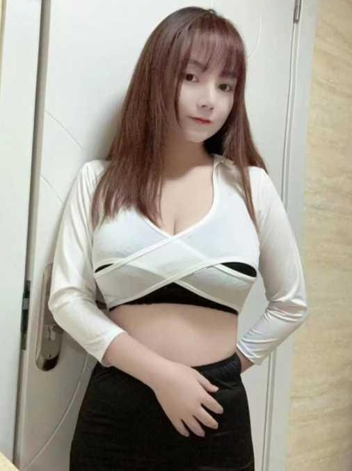 太阳城大胸妹妹