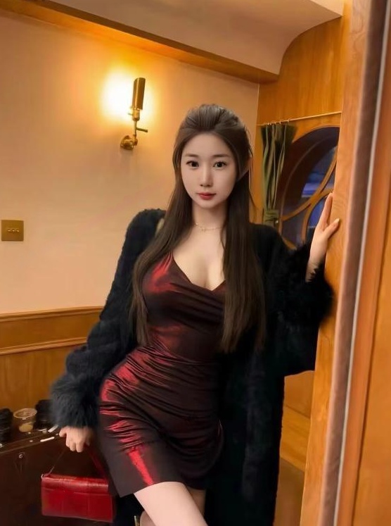 天府服务控诺依依
