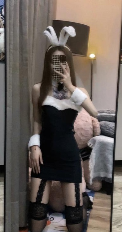 体验个纹身妹