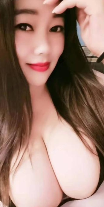 G奶坦克少妇