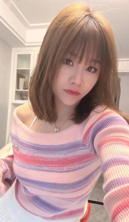 颜值老师小白白