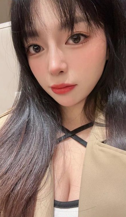 体验个美甲姐姐