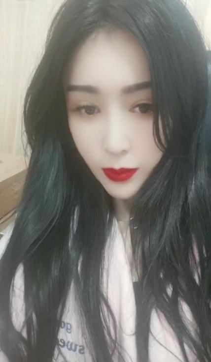 轻熟女颜颜