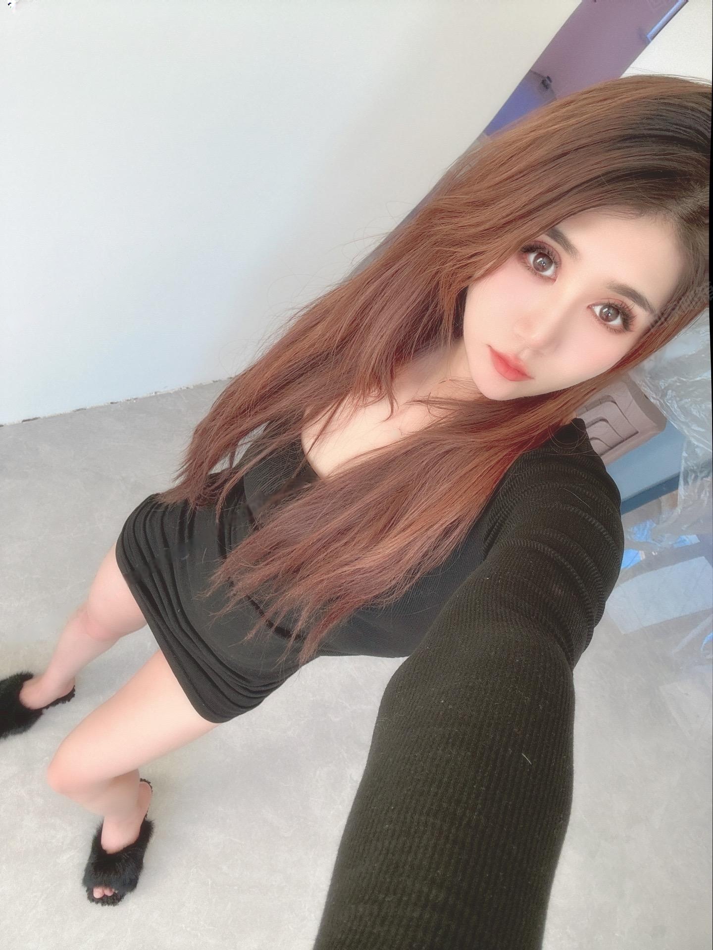 沈河黑丝小少妇