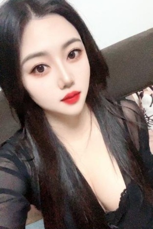 性感胸大屁股大