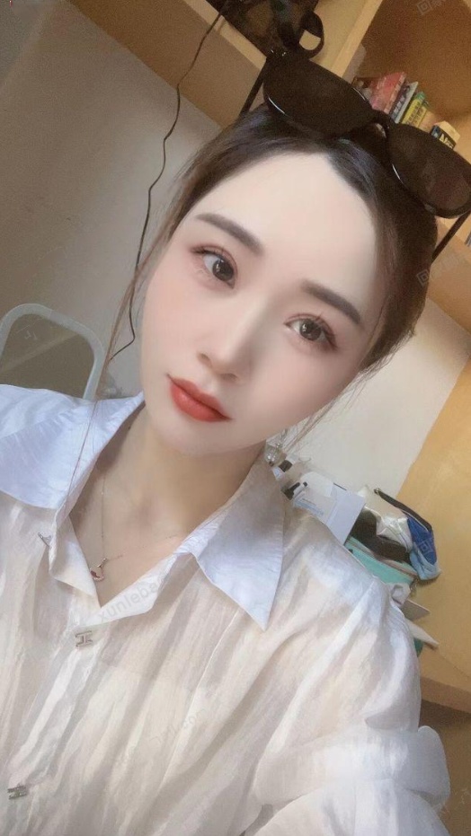 商务区小女神