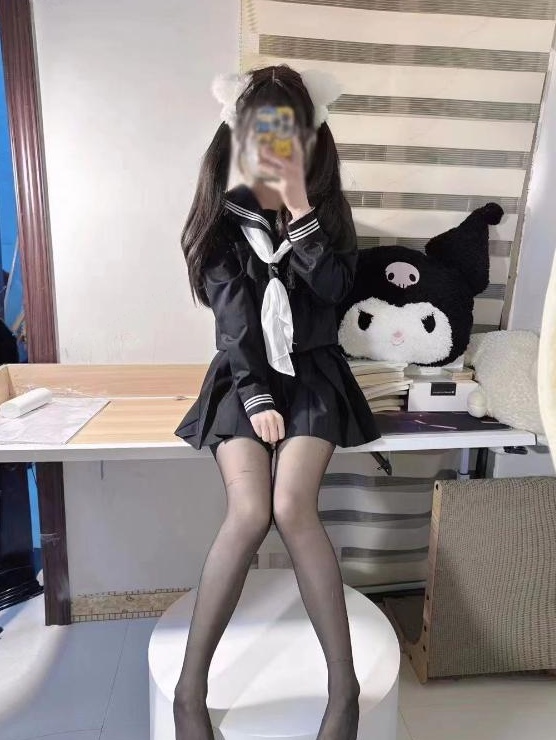 美腿jk萝莉小琪