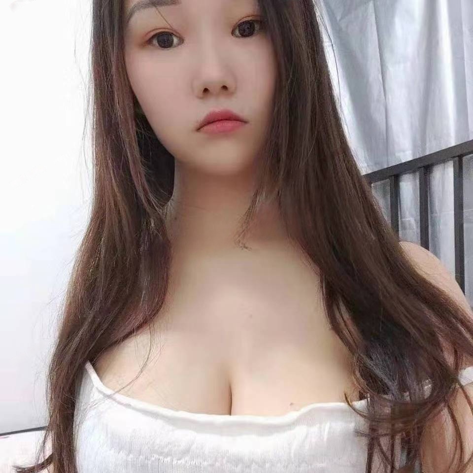 武汉有容大奶妹