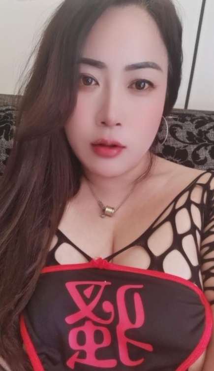 西青巨乳E杯熟女