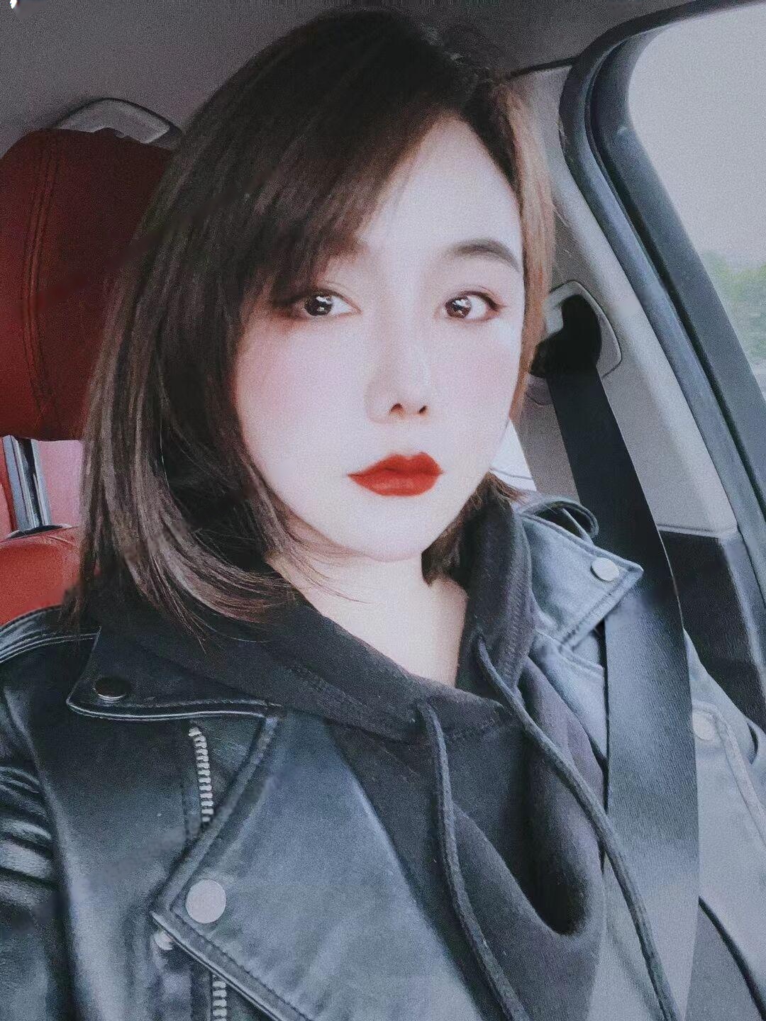 风骚妩媚的少妇