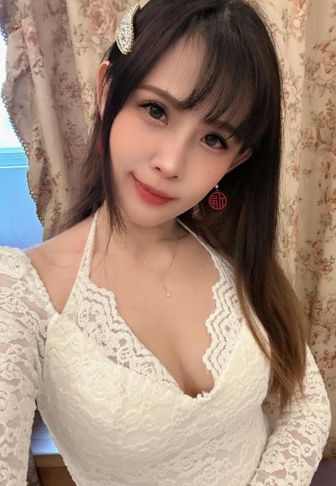 普陀居家美少妇蜜桃