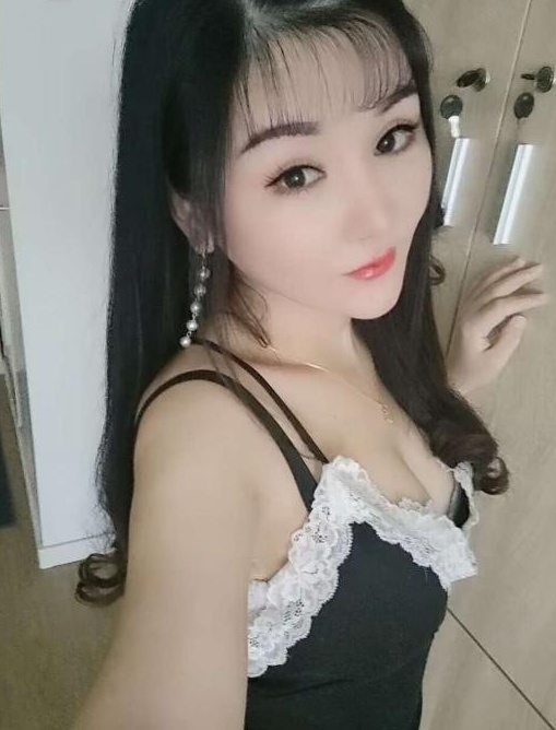 西湖小美女依诺