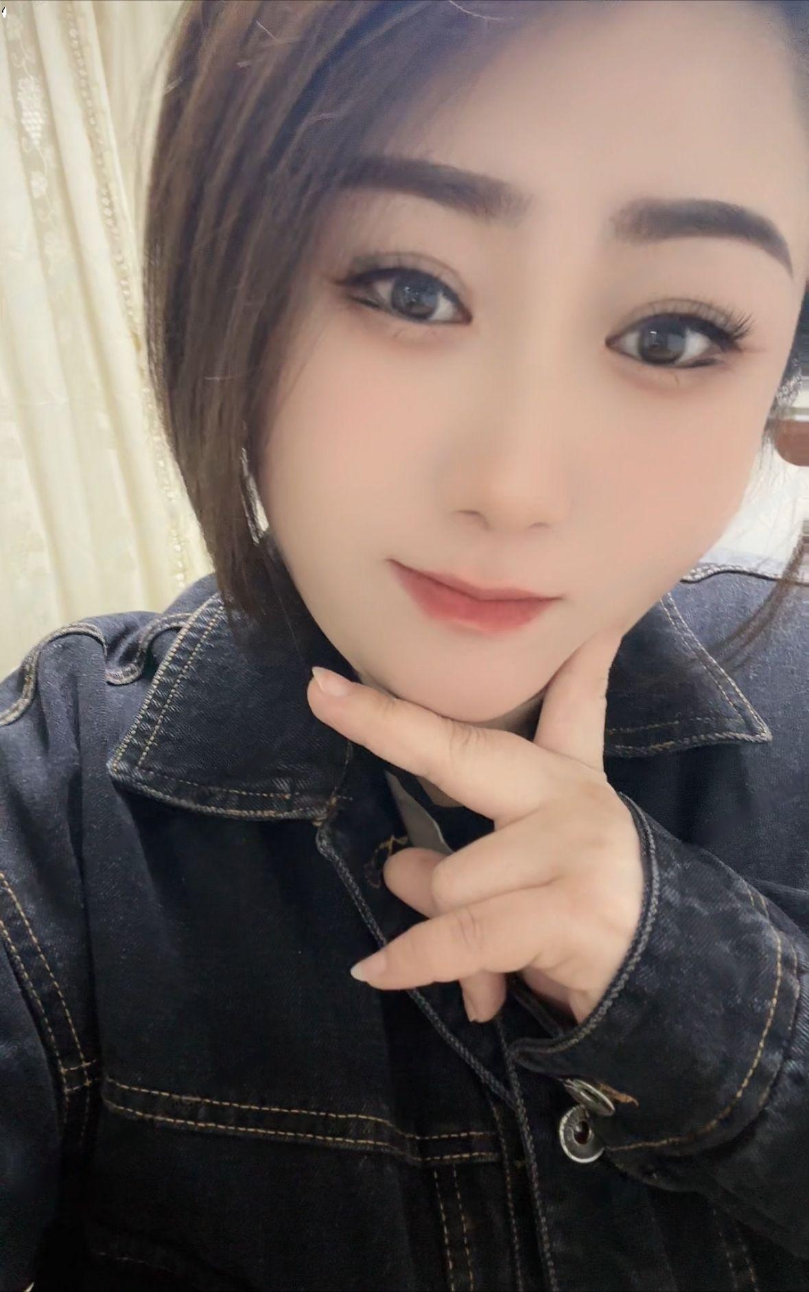 道理微胖妹子
