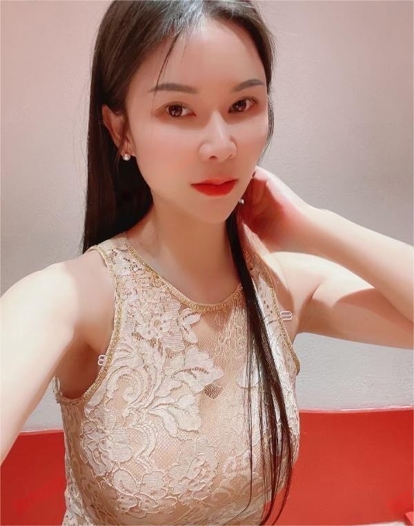激情少妇小红