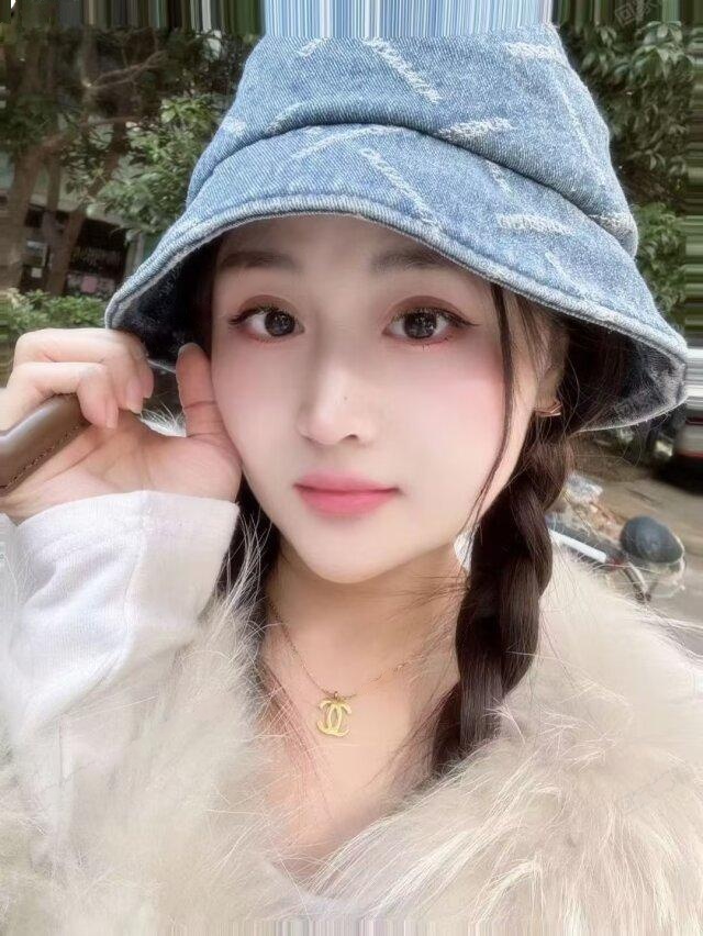 后入西湖刘恋蜜桃臀