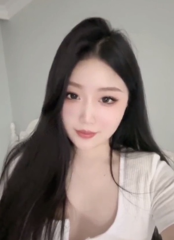 黄浦靓女黄瑶爽记