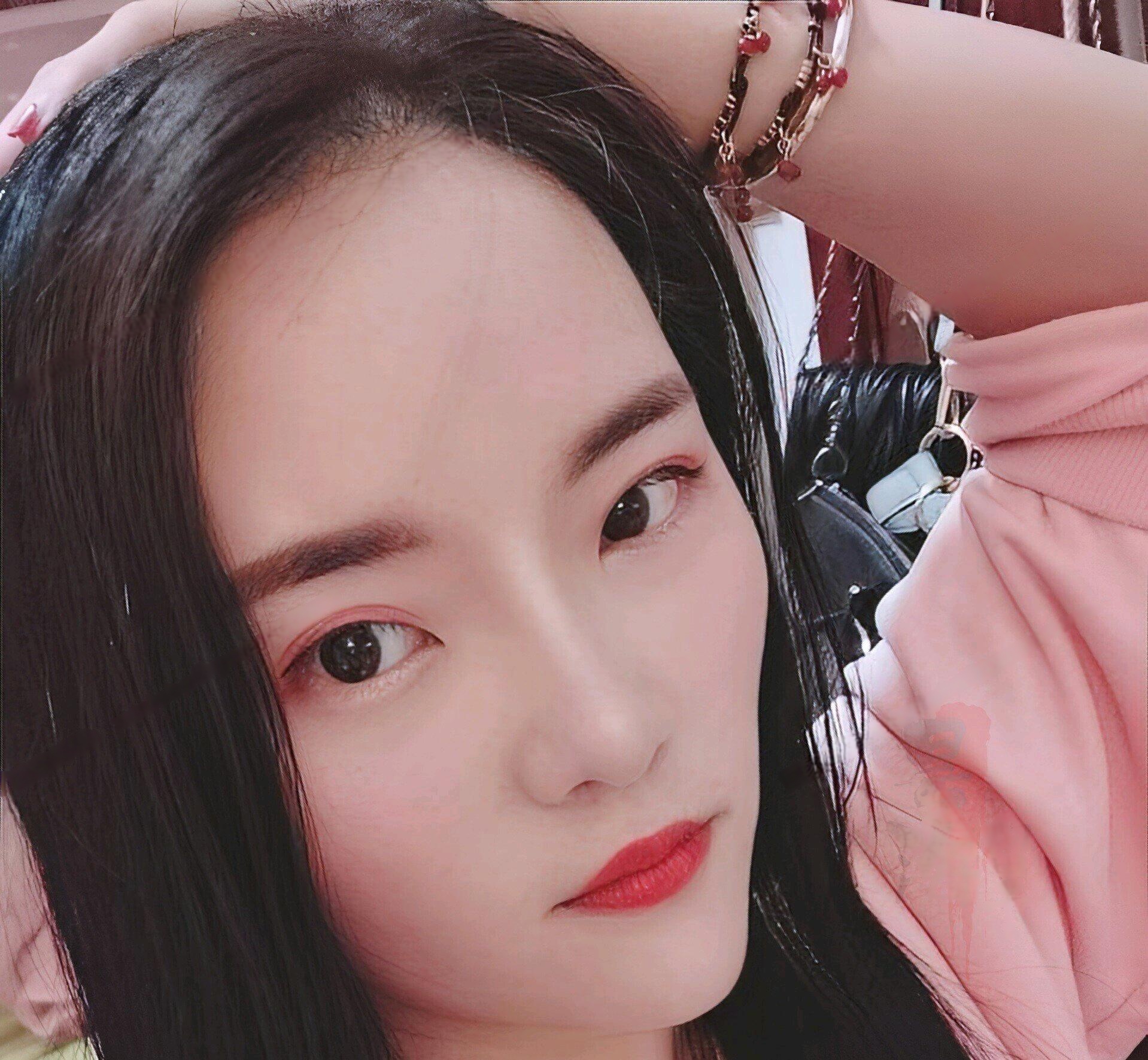 甜美小奶茶妹
