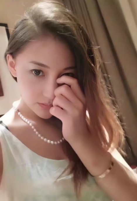 身材还不错的炮架