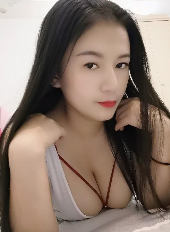 滨江气质美女微笑