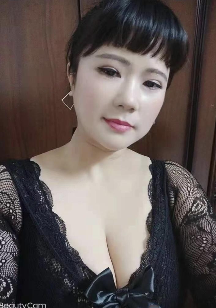黄浦区巨乳骚熟妇