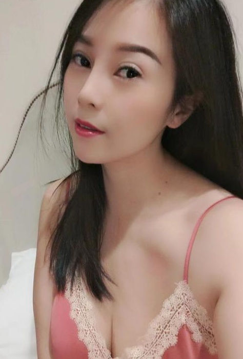 成都美胸少妇雪梨