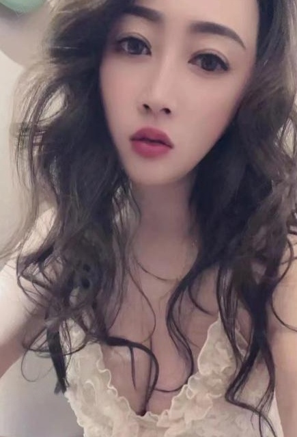 瑶海大胸靓女